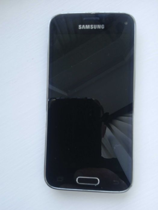 Телефон  Samsung