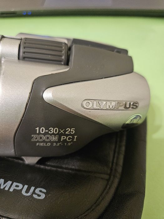 Бінокль Olympus 10-30x25 Zoom PC I