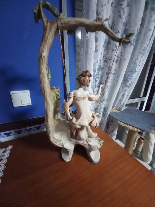 Estatueta   marfinite