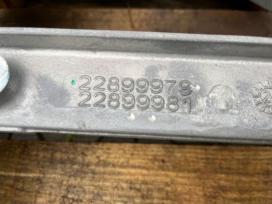 mocowanie skrzynki na akumulatory volvo fh 5 euro 6 nowe wspornik