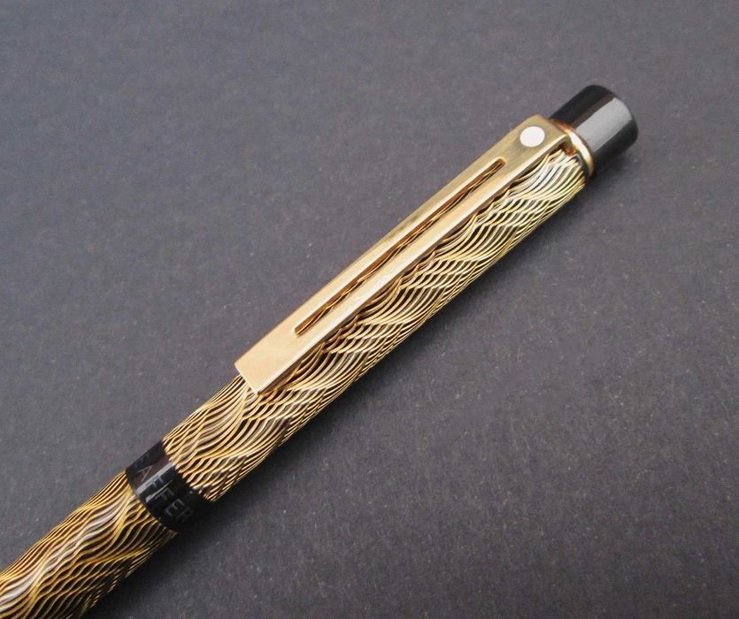 1980's Esferográfica SHEAFFER Targa 676 "Feather Pattern" - MADE IN USA