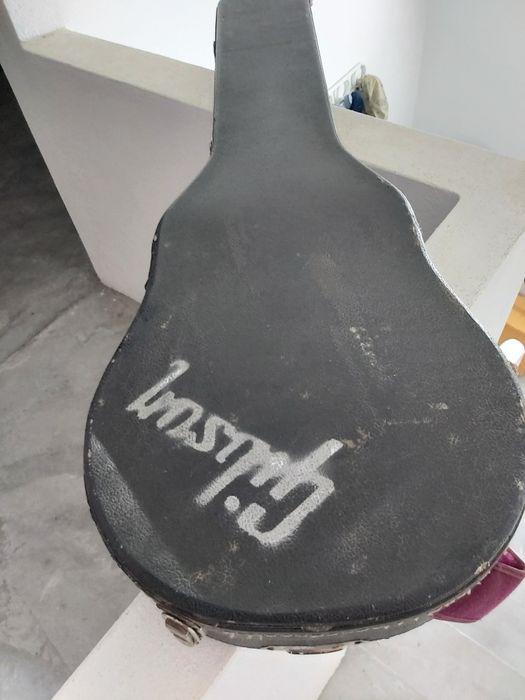 vendo estojo de Gibson