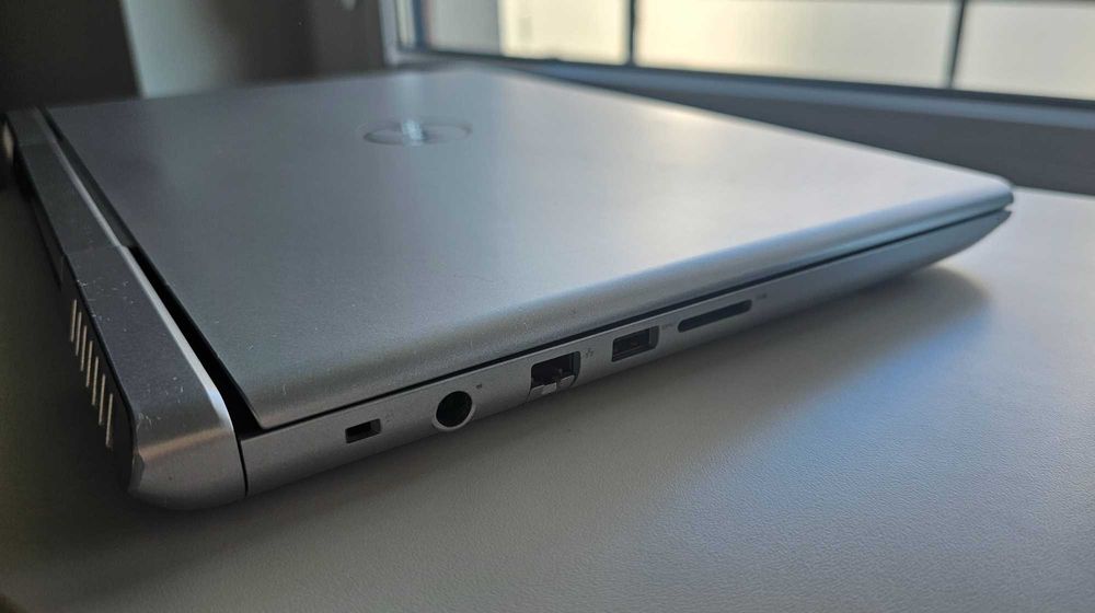 Dell Vostro 15-7580 i7 32GB RAM | idealny do pracy | mocne parametry