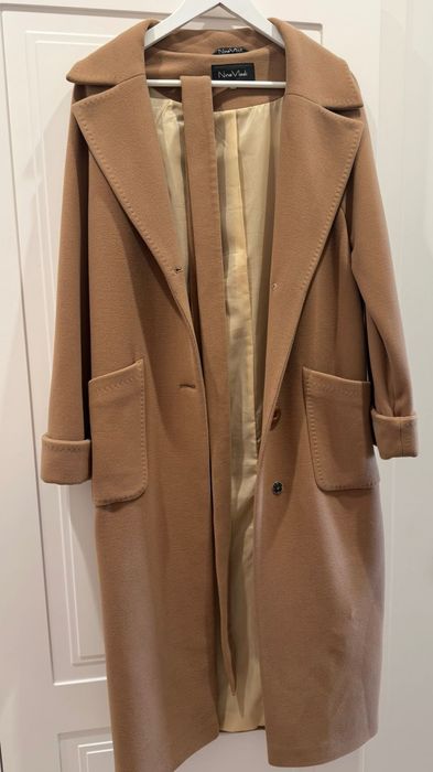 Пальто бежеве , розмір 34(s)