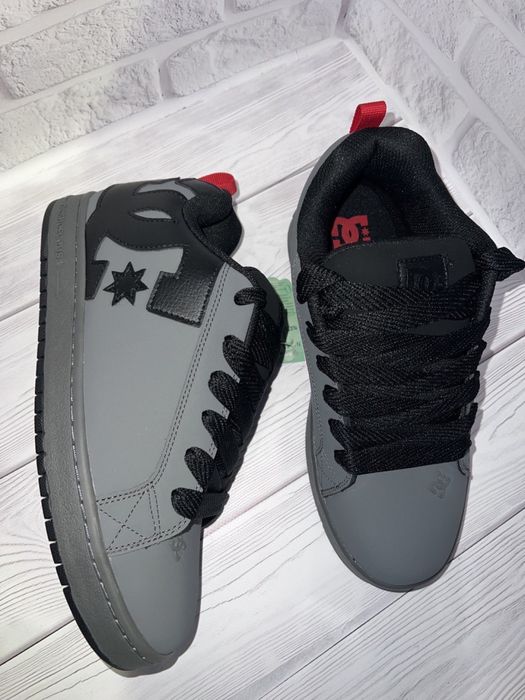 Кросівки DC shoes 39 ус. 25 Court Graffik кроссовки біліgum