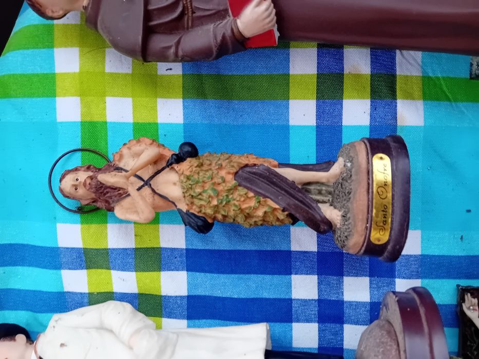 Conjunto de Figuras Religiosas