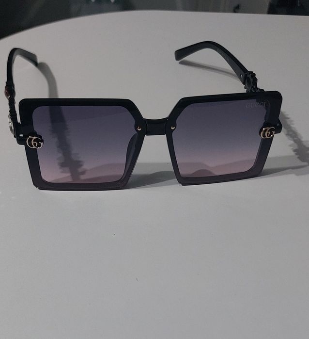 Okulary  przeciwsłoneczne  Gucci damskie i  inne