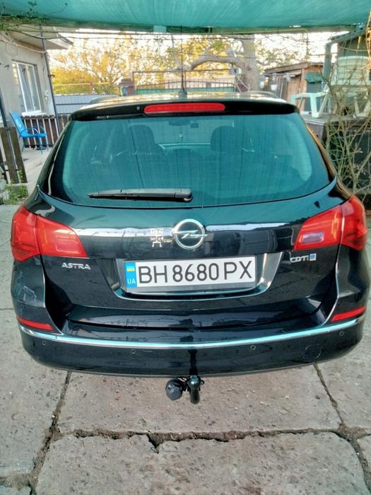 Продам Опель Astral j Sport Turer 1.7 cdti