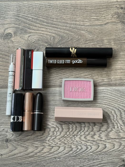 Косметика charlootte tilbury, dior, ysl