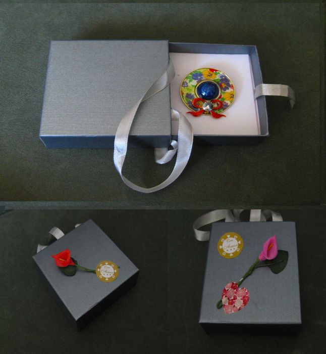 Alfinete / Broche / Pregadeira Chapeu Flores NOVO