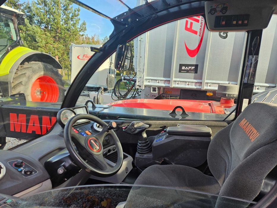 Ładowarka teleskopowa Manitou 737