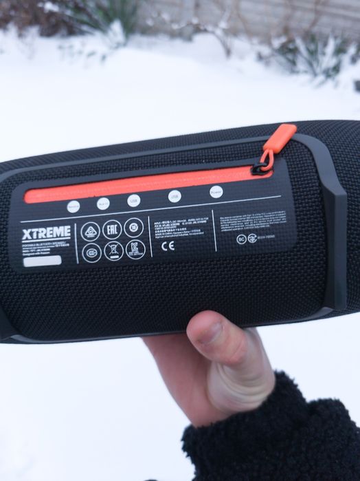 Продам портативну колонку JBL XTREME оригінал,в гарному стані!