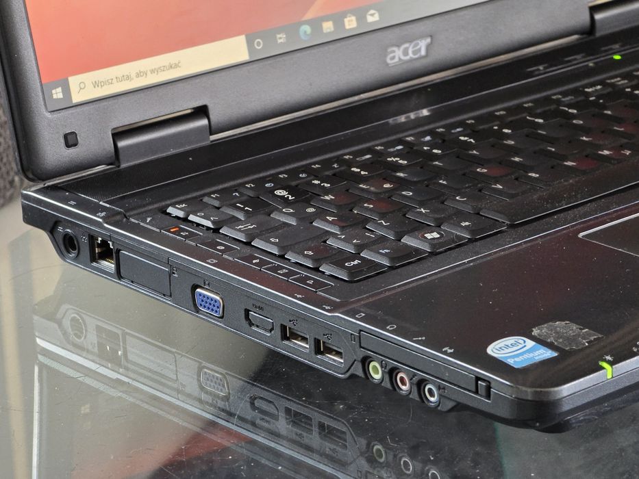 Duży Laptop Acer 17,3 Dysk SSD 4GB RAM Windows 10 Office