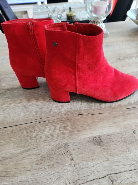 Botki czerwone rozmiar 38