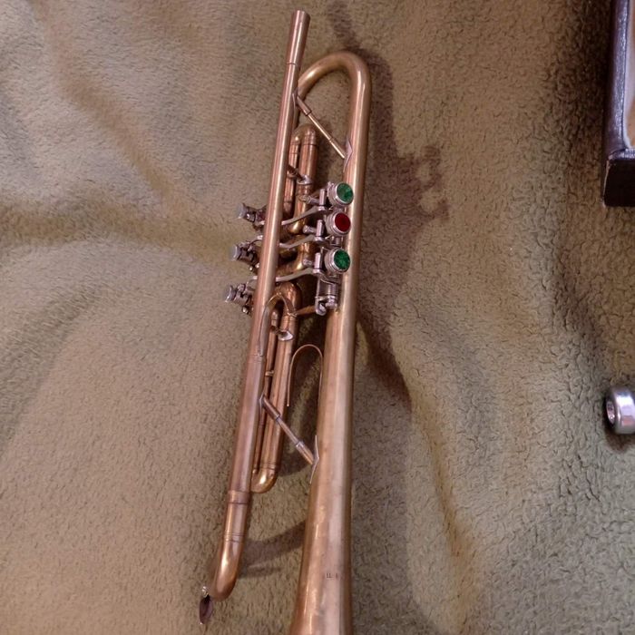 Продам редкую духовую трубу