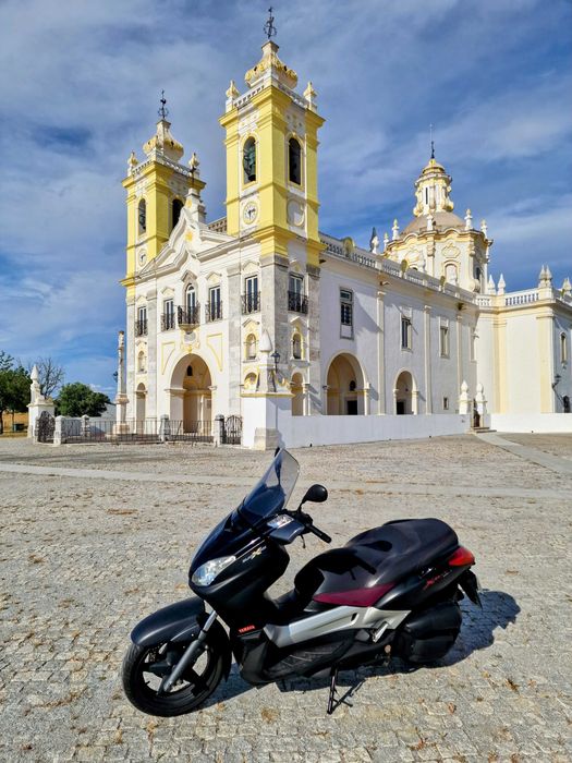 Yamaha Black X-Max 125cc