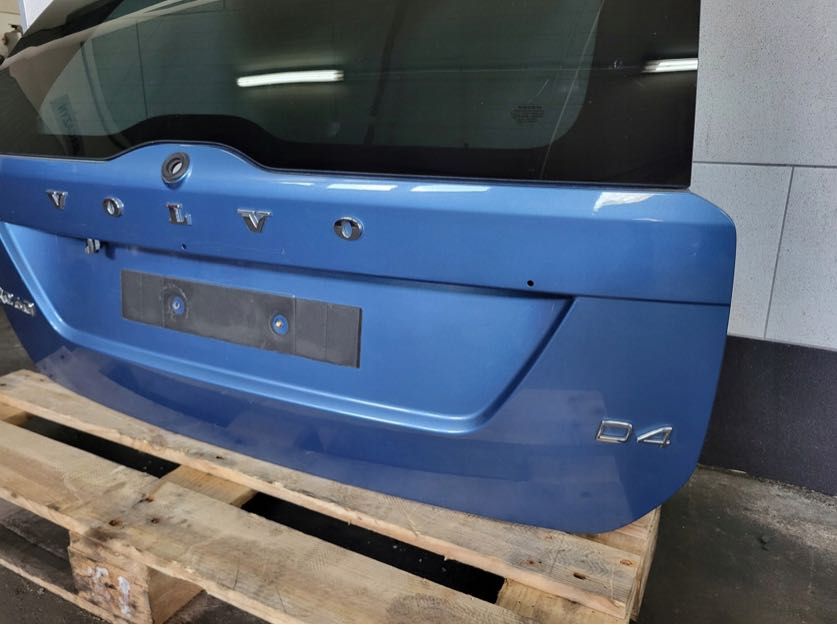 volvo xc60 lift klapa bagażnika 713 power blue