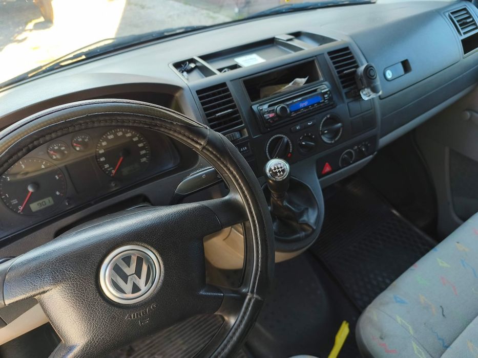 Bus VW T5 osobowy