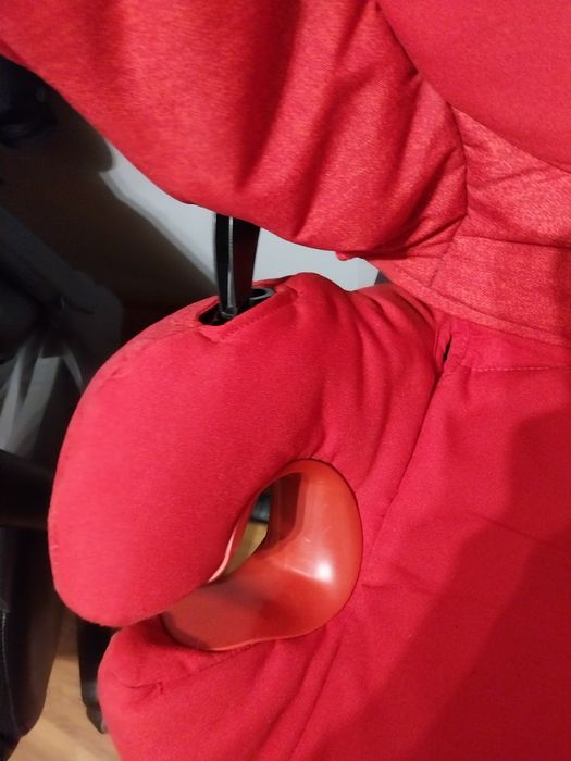 Fotelik samochodowy 15-36kg MAXI•COSI - czerwony