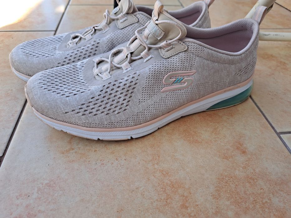 Buty damskie Skechers air cooled memory foam,rozmiar 41,wkładka 28.Stan bdb.