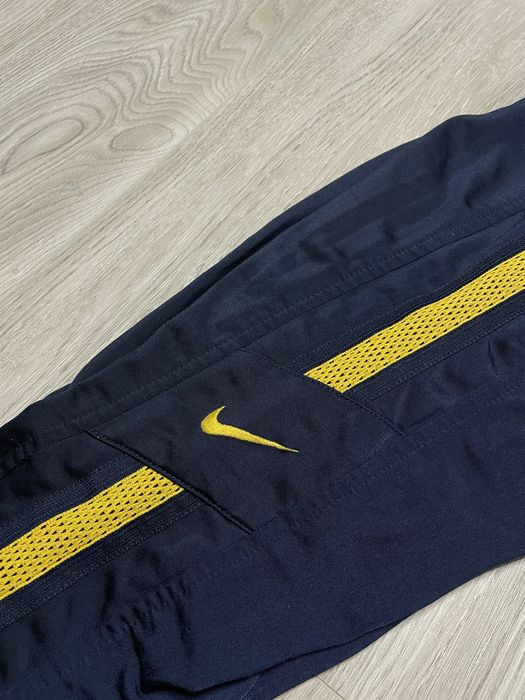 Спортивні штани Nike