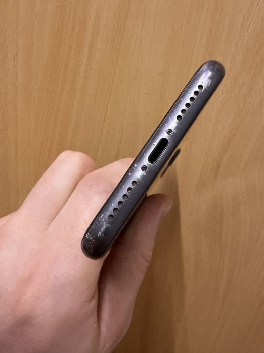 iPhone 11 64 АКБ 81%