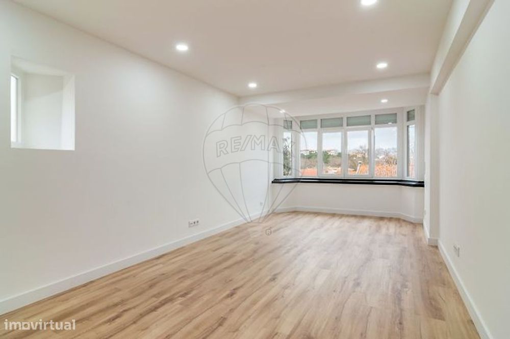 Apartamento T4 para venda