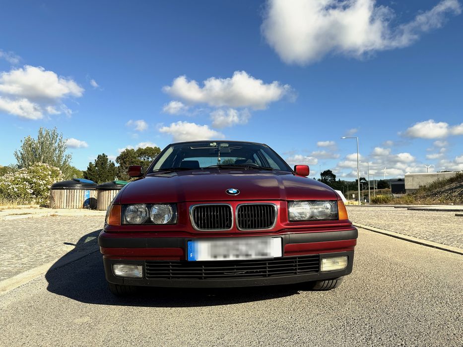 BMW 318 tds (E36)