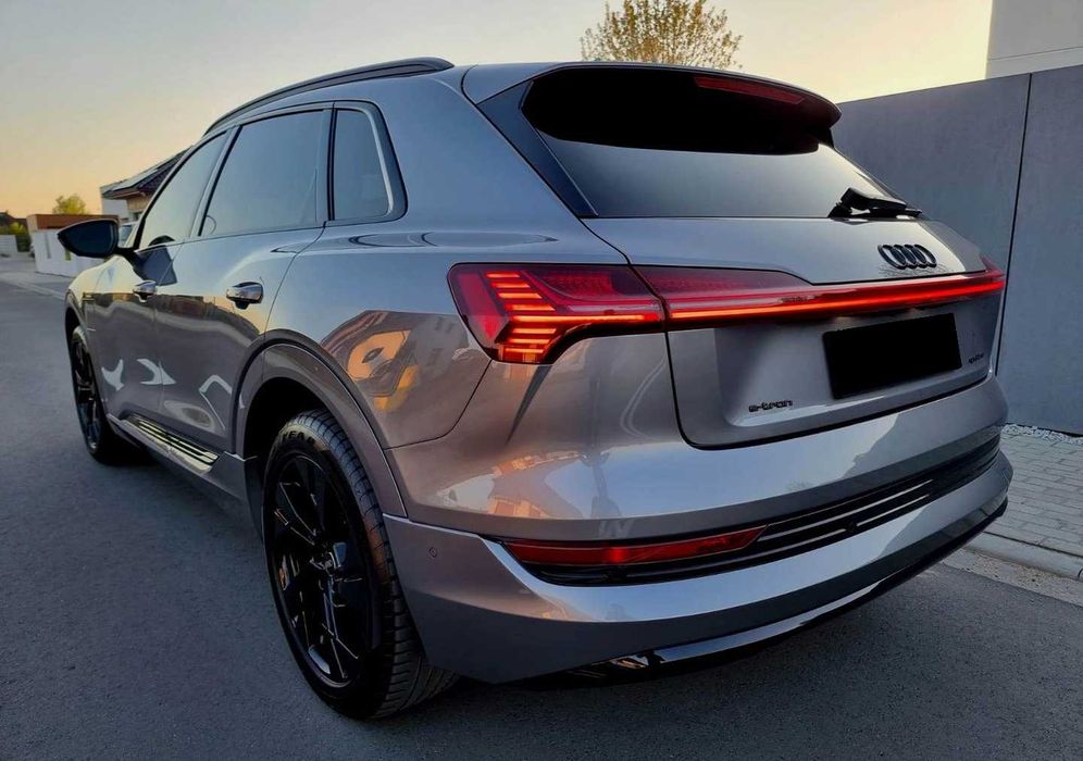 Audi e-tron 2021