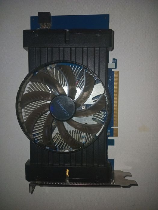 Компюторна техника