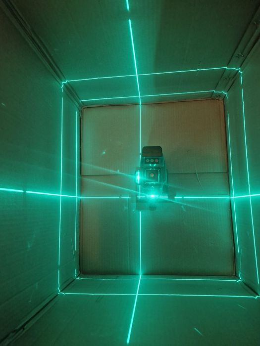 Nivel laser autonivelante 16 linhas novo