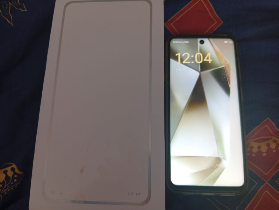 Smartfon s 24 jak nowy aparat 50 mpix bateria  6000