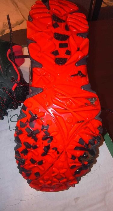 Buty sportowe damskie MIZUNO