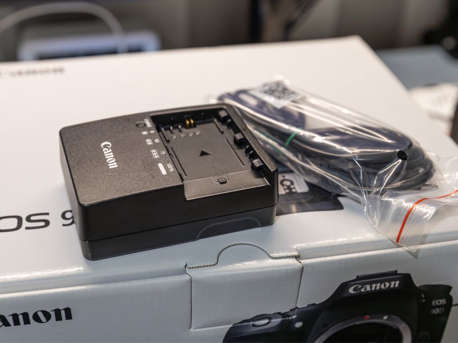 Canon 90D (apenas corpo)