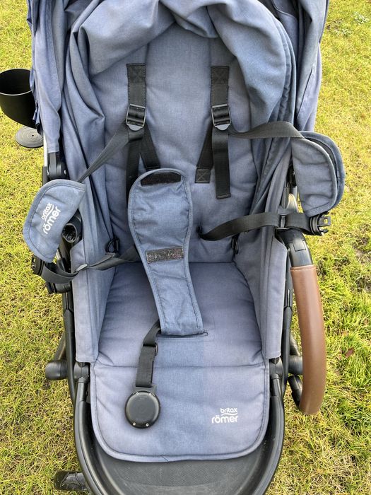 Britax Römer – zestaw 3w1: gondola, spacerówka i fotelik samochodowy