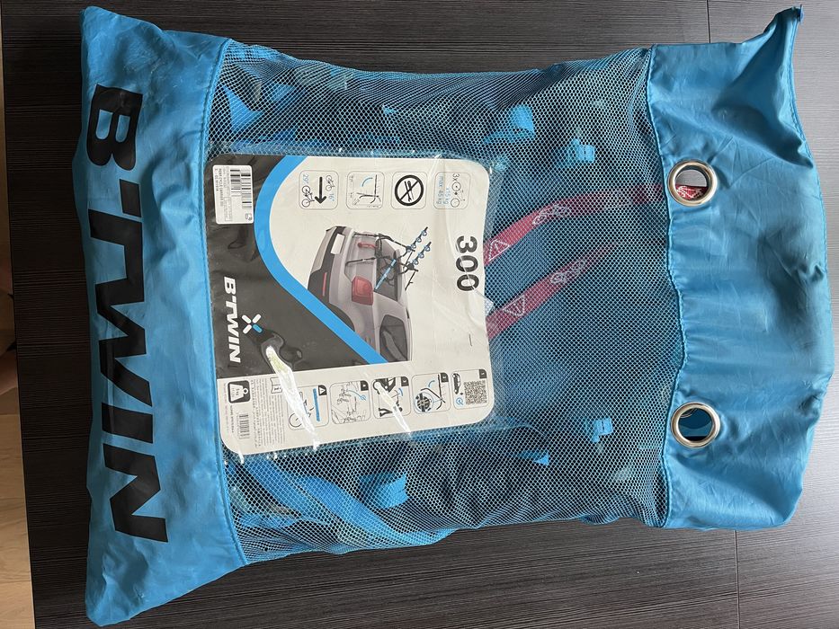 Bagażnik rowerowy Bwtin 300 na klape samochodu