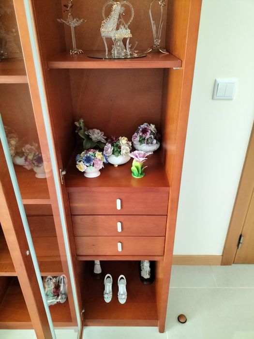 Móvel com módulos para sala de estar