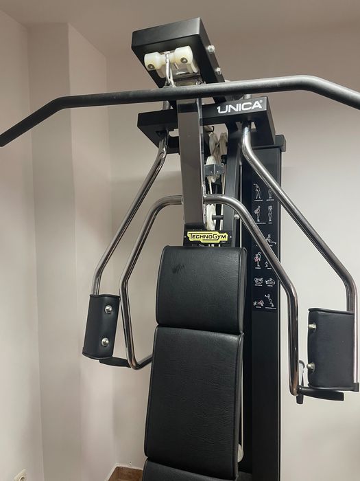 Máquina de musculação multi Gym