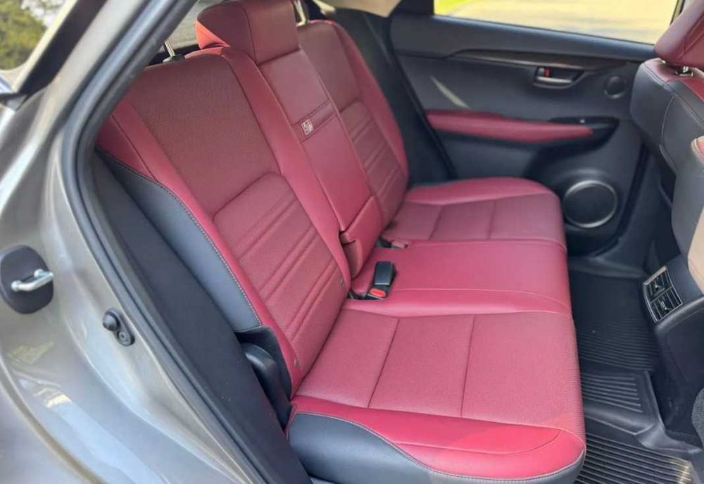 Lexus NX     2021