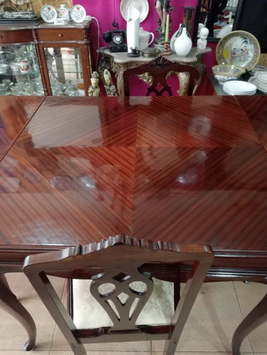 Mesa e cadeiras quen anne