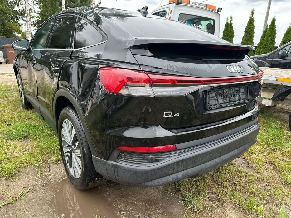 Audi Q4 Sportback e-tron Salon Polska 82 tyś przebiegu