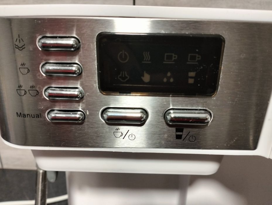 Ekspres do kawy Yoer kolbowy – sprawny, po czyszczeniu