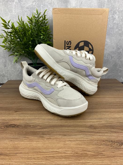 Vans Ultrarange Neo VR3 r. 39 – zamszowe buty z siateczką