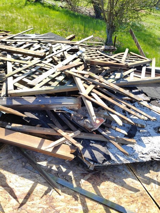 Drewno opałowe z rozbiórki