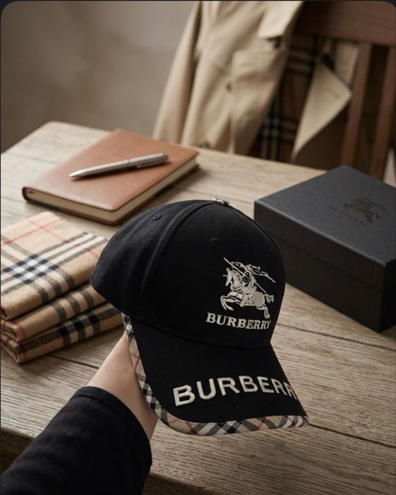 Продам кепку Burberry