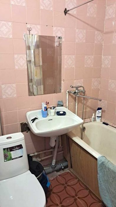 СМ Продам 1 кімнатну квартиру 30 м² район Голлівуду ринок Нива