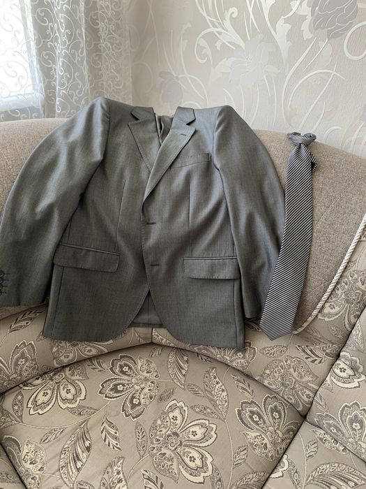 Мужской костюм классика фирмы Viblotto