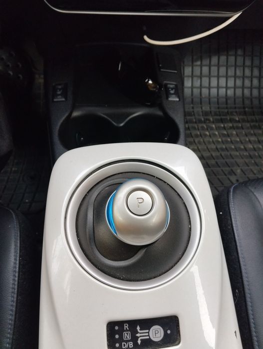 Nissan leaf 2013