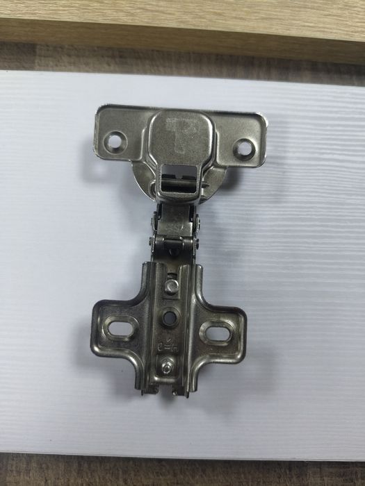 Петля меблева наружня без дотягу