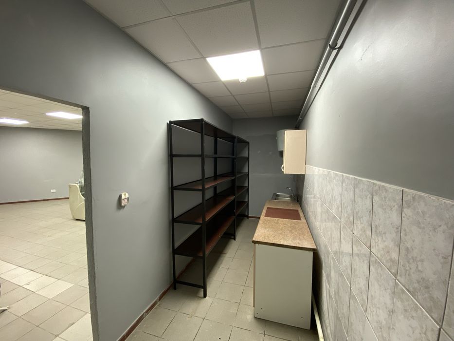 Комерційне приміщення, магазин 77 квадратів Ковель Оренда продаж